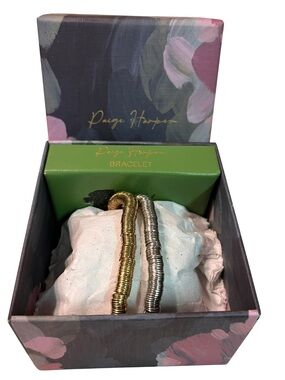 New Dual-Tone Stretch Bracelet – Gold & Silver
Paige Harper